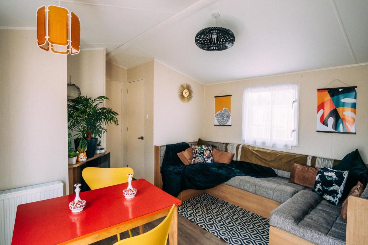 Vale Lodge - A Family-Friendly, Elegant And Spacious Static Caravan Manston  外观 照片